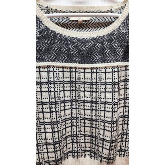 Ann Taylor Loft sweater Black and White Fuzzy  Size Large - Picture 4 of 9